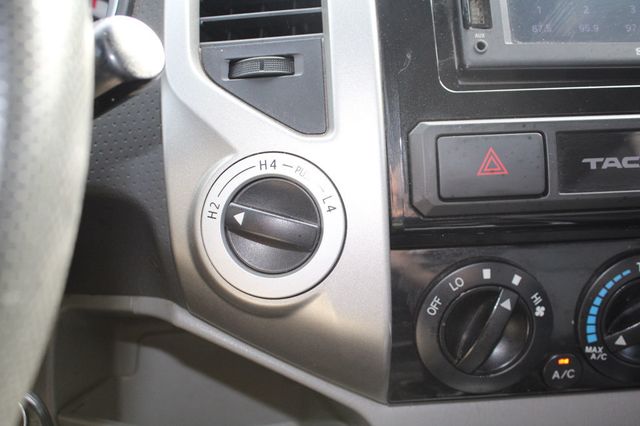 2015 Toyota Tacoma 4WD Double Cab V6 AT TRD Pro - 23001246 - 11