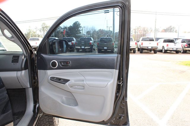 2015 Toyota Tacoma 4WD Double Cab V6 AT TRD Pro - 23001246 - 18