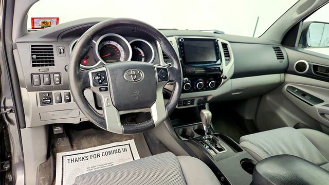 2015 Toyota Tacoma 4WD Double Cab V6 AT with Entune Audio Plus - 22970664 - 11