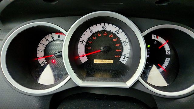 2015 Toyota Tacoma 4WD Double Cab V6 AT with Entune Audio Plus - 22970664 - 13