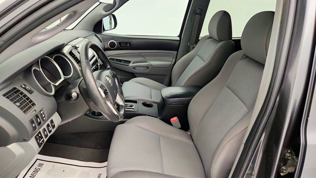 2015 Toyota Tacoma 4WD Double Cab V6 AT with Entune Audio Plus - 22970664 - 18