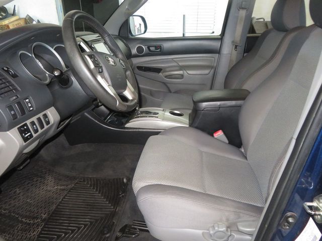 2015 Toyota Tacoma 4X4 1OWNER 52 SERVICE RECORDS EXTRA CLEAN DOUBLECAB TACOMA  - 22895917 - 18