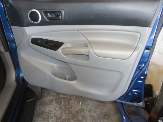 2015 Toyota Tacoma 4X4 1OWNER 52 SERVICE RECORDS EXTRA CLEAN DOUBLECAB TACOMA  - 22895917 - 32