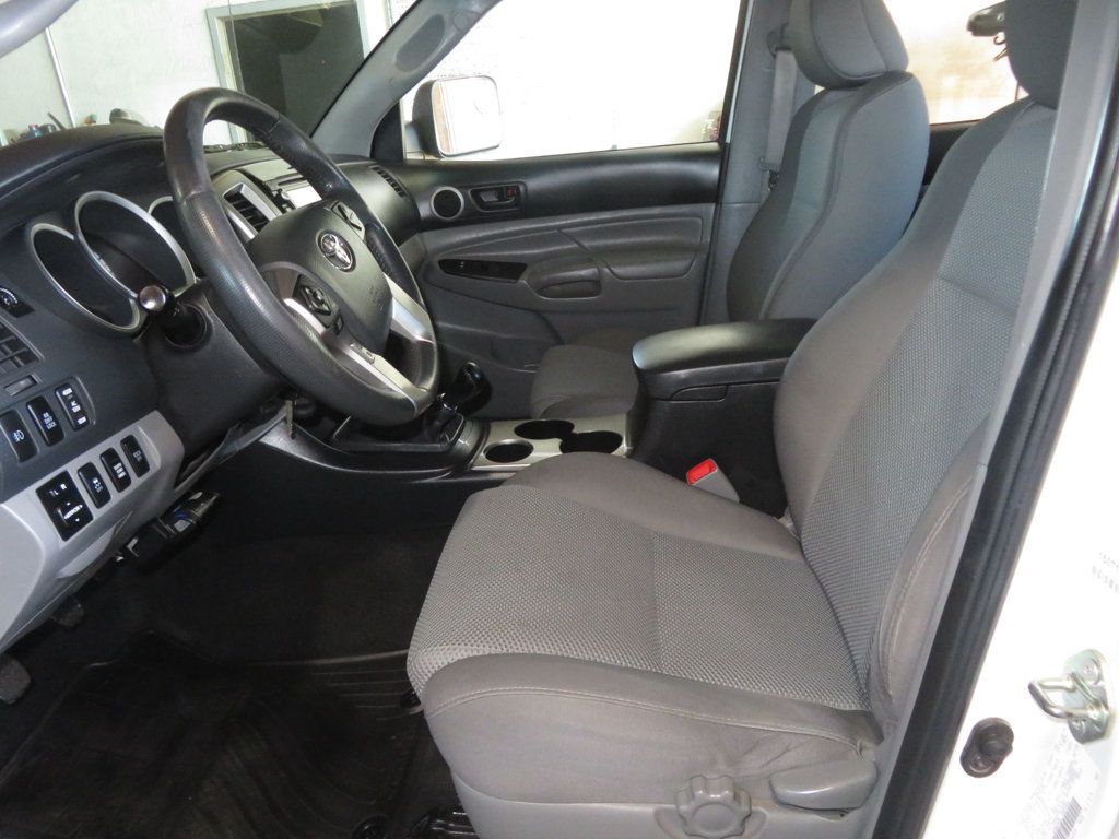 2015 Toyota Tacoma 4X4 DOUBLE CAB 6SPEED EXTRA CLEAN 2OWNER HARD TO FIND - 22935968 - 18