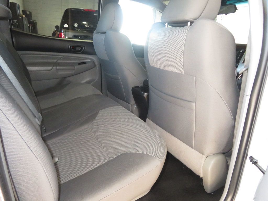 2015 Toyota Tacoma 4X4 DOUBLE CAB 6SPEED EXTRA CLEAN 2OWNER HARD TO FIND - 22935968 - 30
