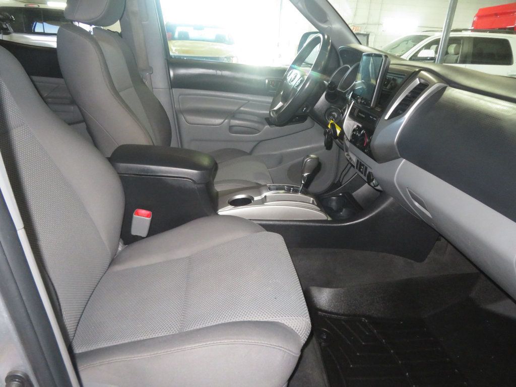 2015 Toyota Tacoma 4x4 TRD SPORT LOW MILES EXTAR CLEAN OVERSISED TIRES TACOMA V6  - 23031215 - 34