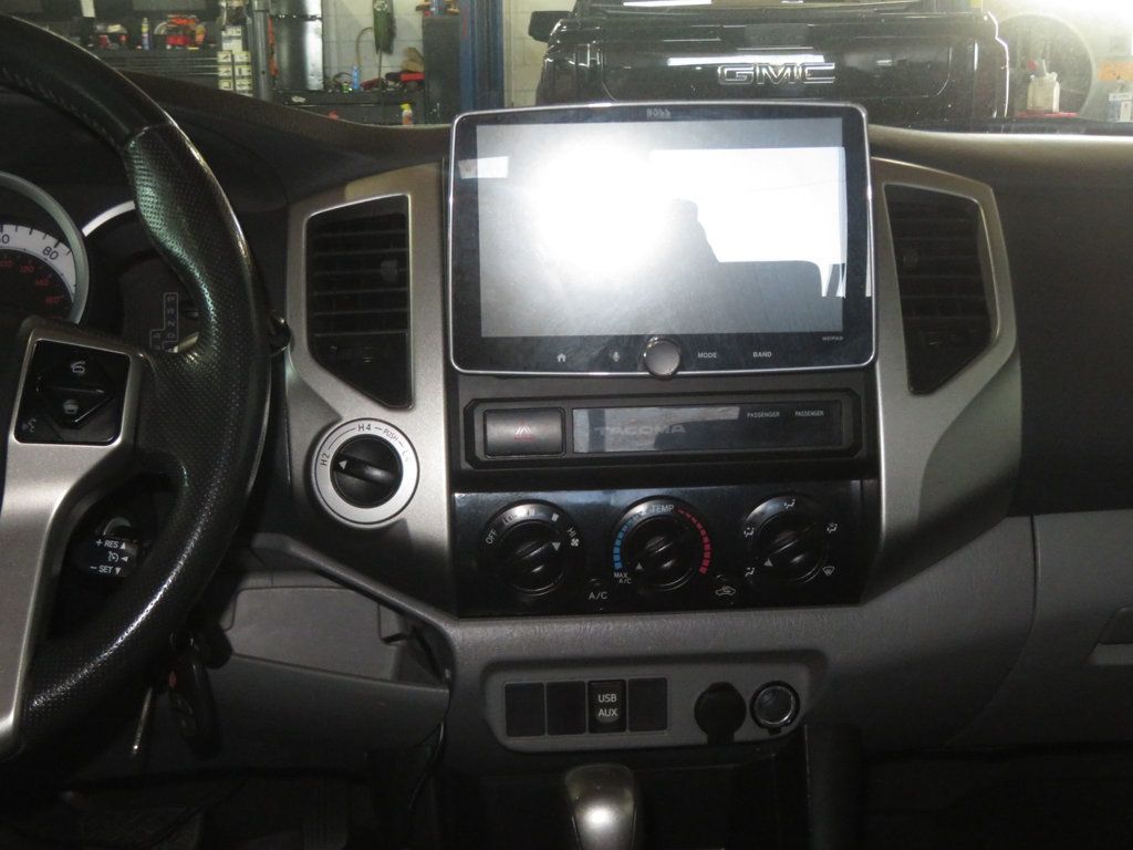 2015 Toyota Tacoma 4x4 TRD SPORT LOW MILES EXTAR CLEAN OVERSISED TIRES TACOMA V6  - 23031215 - 40