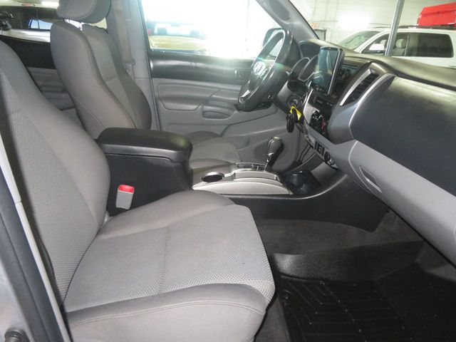 2015 Toyota Tacoma 4x4 TRD SPORT LOW MILES EXTRA CLEAN OVERSISED TIRES TACOMA V6  - 23031215 - 34