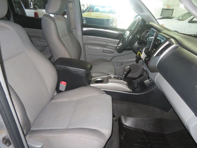 2015 Toyota Tacoma 4x4 TRD SPORT LOW MILES EXTRA CLEAN OVERSISED TIRES TACOMA V6  - 23031215 - 35