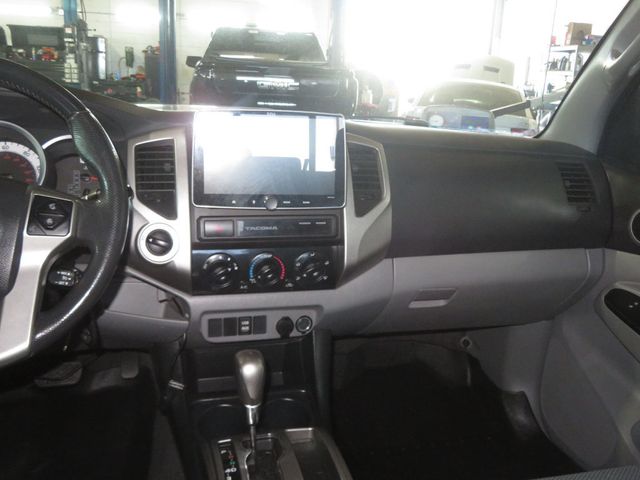 2015 Toyota Tacoma 4x4 TRD SPORT LOW MILES EXTRA CLEAN OVERSISED TIRES TACOMA V6  - 23031215 - 39