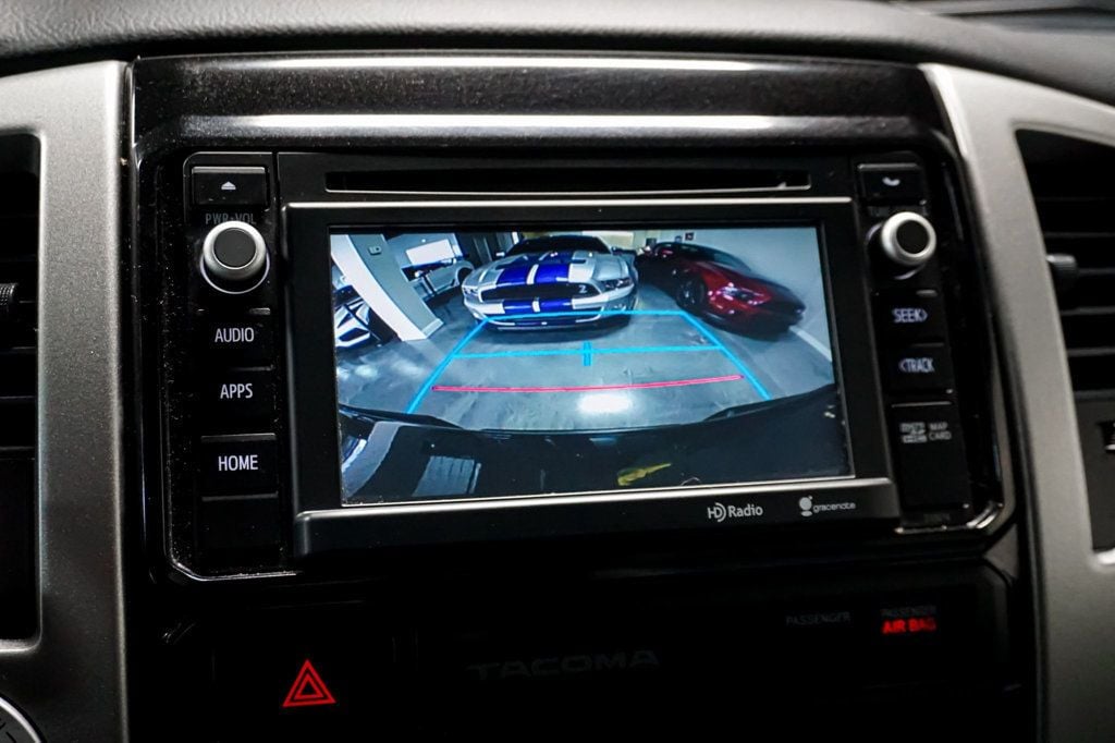 2015 Toyota Tacoma TRD Sport 4x4 V6 photo 17