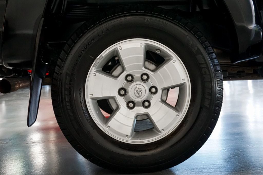 2015 Toyota Tacoma TRD Sport 4x4 V6 photo 37