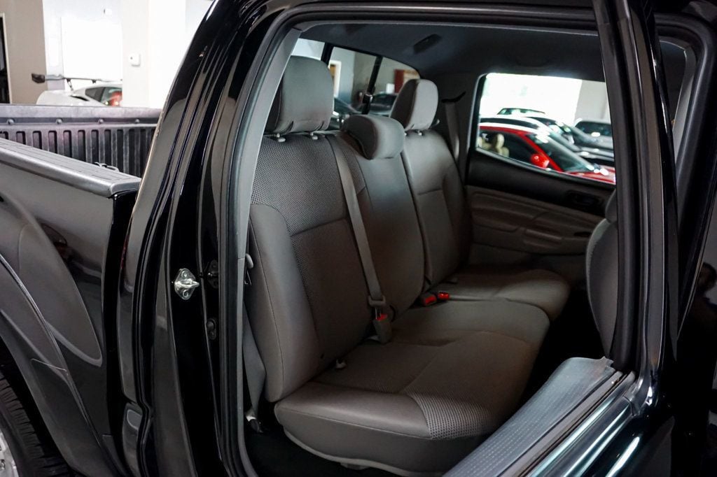 2015 Toyota Tacoma TRD Sport 4x4 V6 photo 46