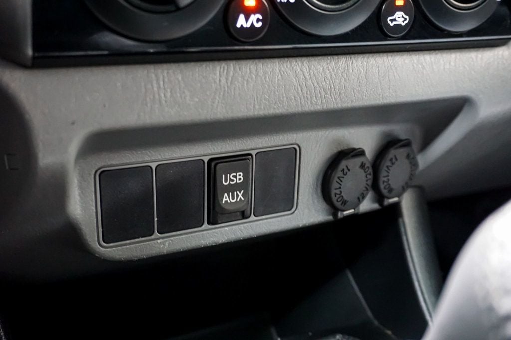 2015 Toyota Tacoma TRD Sport 4x4 V6 photo 50