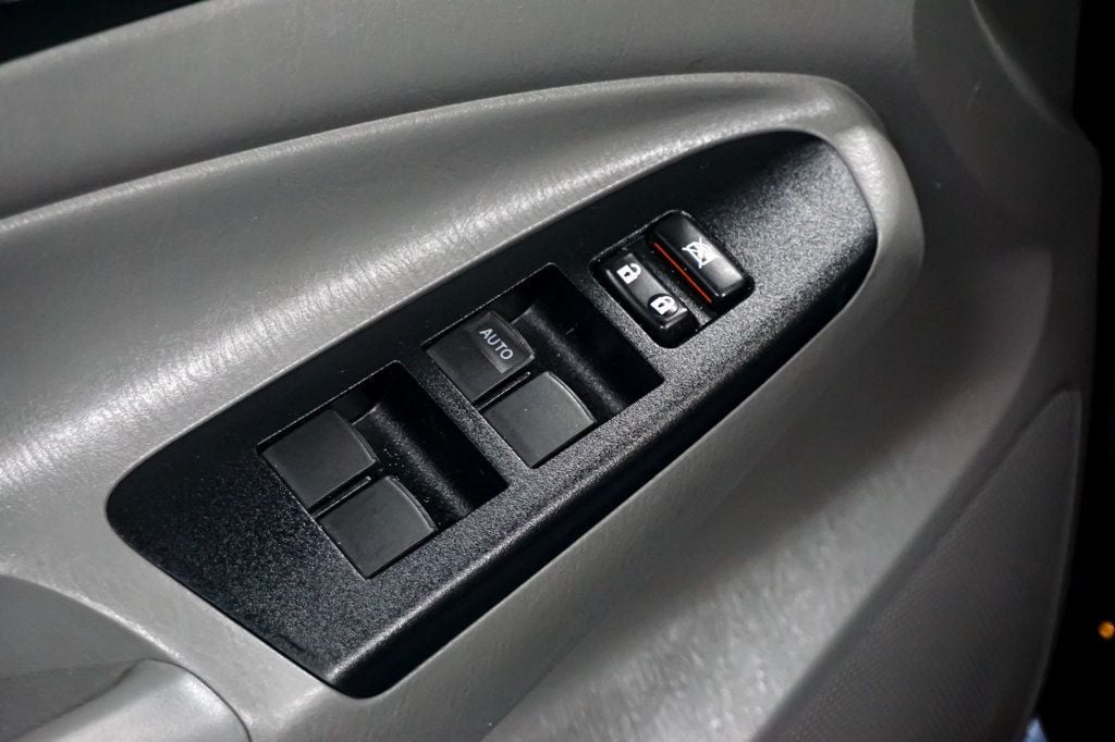 2015 Toyota Tacoma TRD Sport 4x4 V6 photo 57