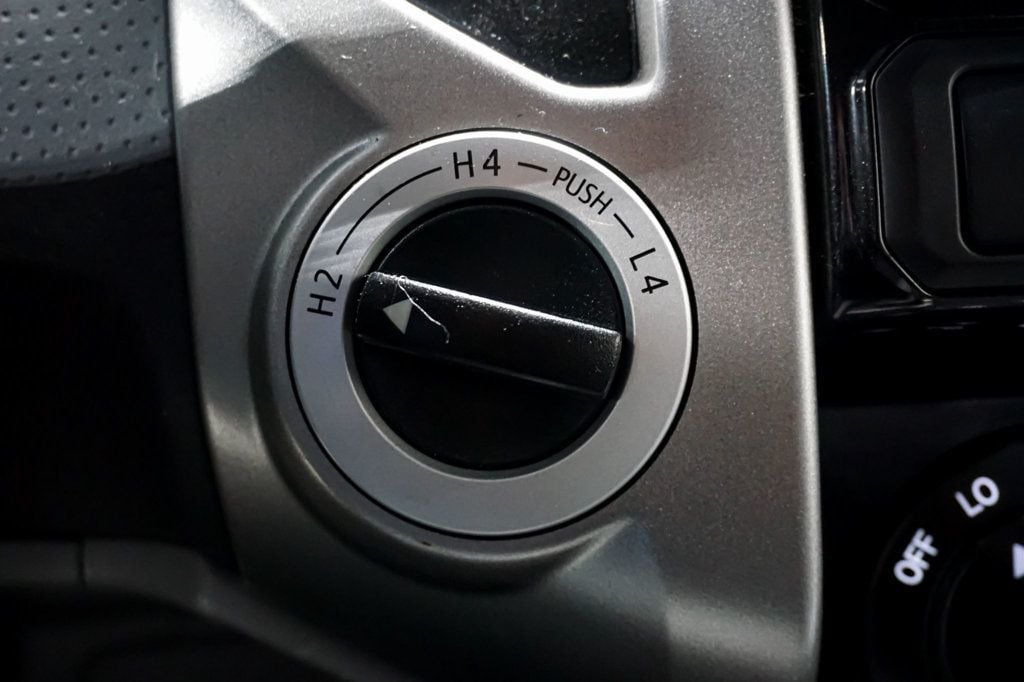 2015 Toyota Tacoma TRD Sport 4x4 V6 photo 59