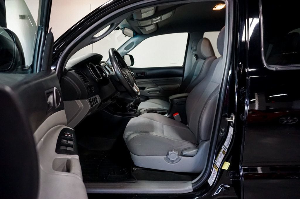 2015 Toyota Tacoma TRD Sport 4x4 V6 photo 8