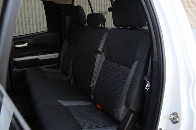 2015 Toyota Tundra 4WD SR5 5.7L V8  - 23034917 - 28
