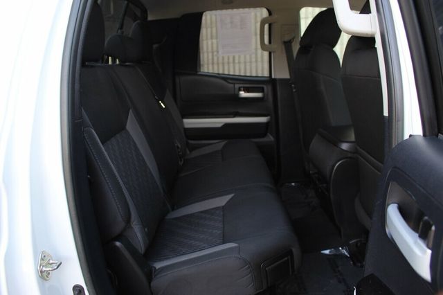 2015 Toyota Tundra 4WD SR5 DOUBLE CAB 5.7L V8  - 23034917 - 9