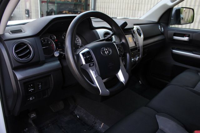 2015 Toyota Tundra 4WD SR5 DOUBLE CAB 5.7L V8  - 23034917 - 26