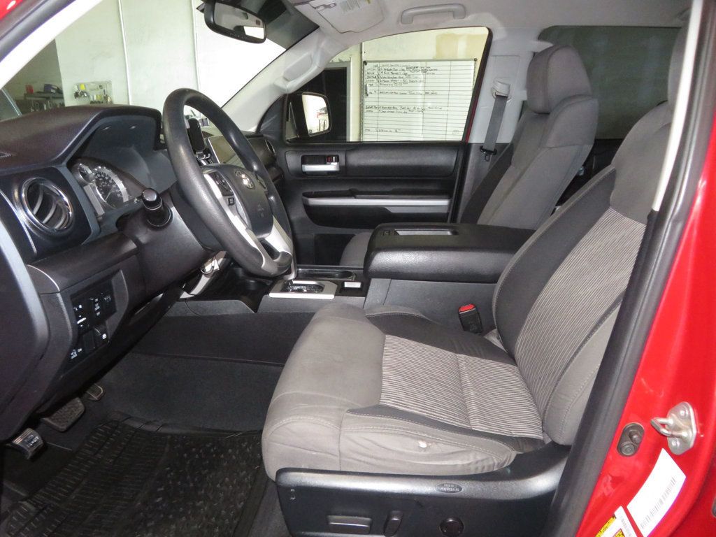 2015 Toyota Tundra 5.7 CREWMAX 4X4 EXTRA  CLEAN AZ TRUCK TUNDRA SR5 LOW MILES TRD - 22948157 - 17