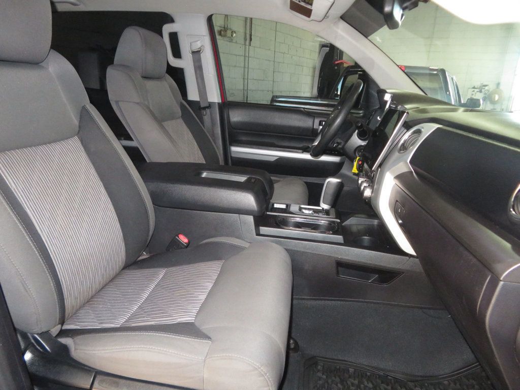 2015 Toyota Tundra 5.7 CREWMAX 4X4 EXTRA  CLEAN AZ TRUCK TUNDRA SR5 LOW MILES TRD - 22948157 - 31