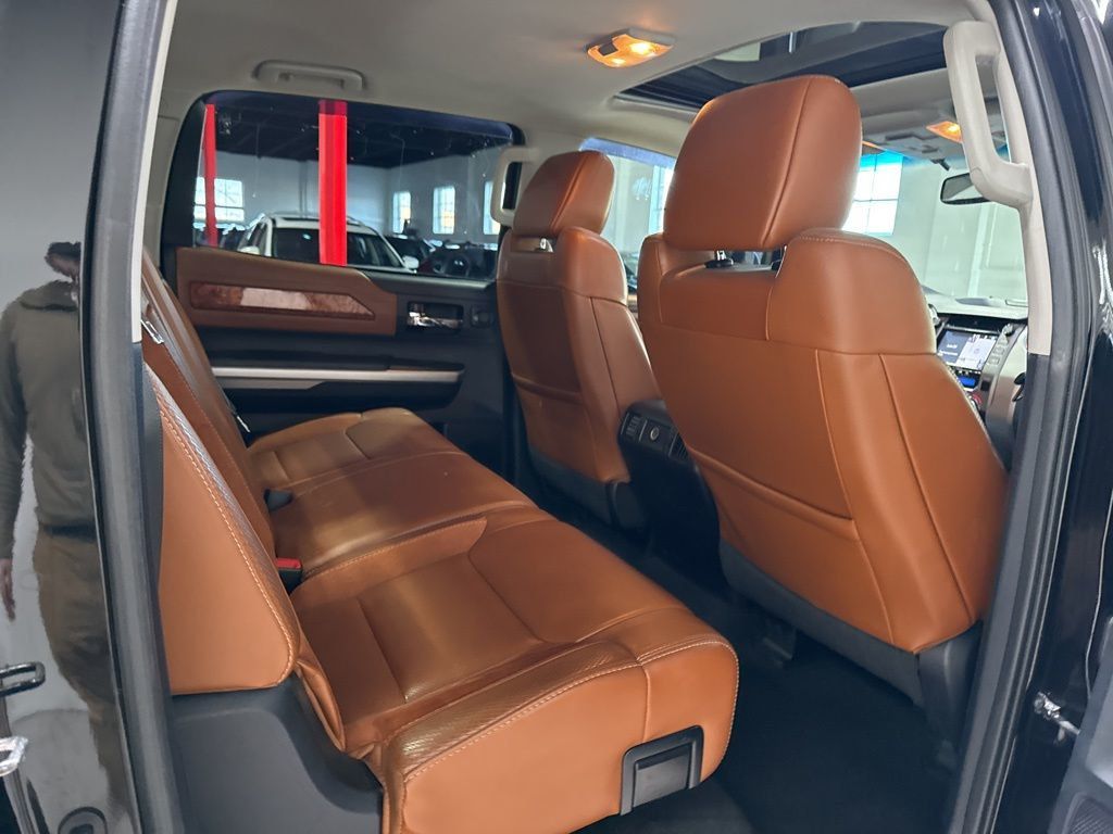 2015 Toyota Tundra CrewMax 5.7L FFV V8 6-Spd AT 1794 (Natl) - 22985829 - 45