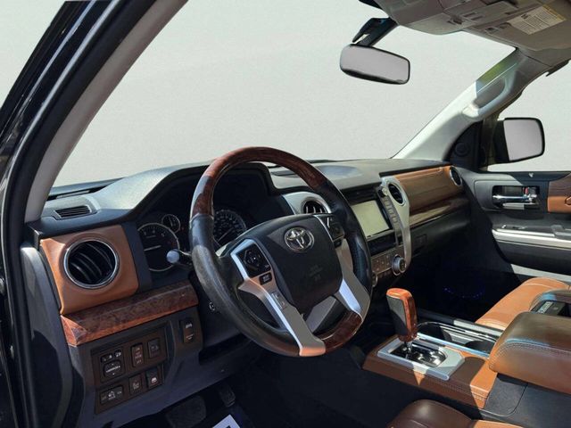 2015 Toyota Tundra CrewMax 5.7L FFV V8 6-Spd AT 1794 (Natl) - 23006123 - 10