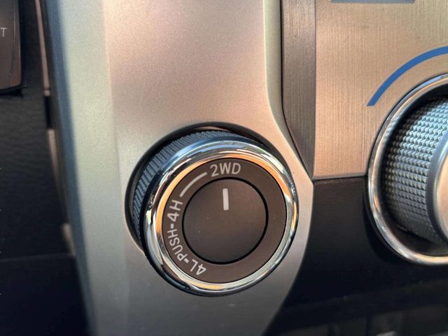 2015 Toyota Tundra CrewMax 5.7L FFV V8 6-Spd AT 1794 (Natl) - 23006123 - 31