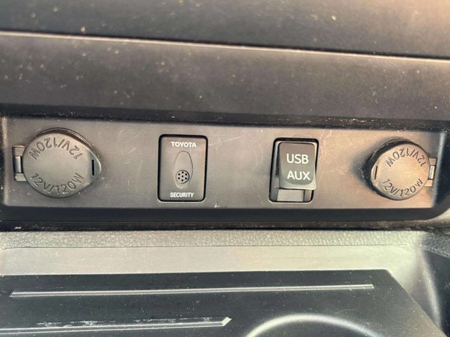 2015 Toyota Tundra CrewMax 5.7L FFV V8 6-Spd AT 1794 (Natl) - 23006123 - 37