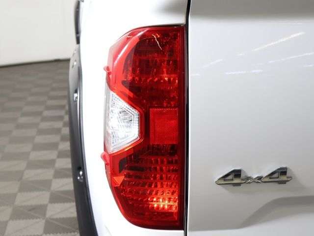 2015 Toyota Tundra CrewMax 5.7L FFV V8 6-Spd AT 1794 (Natl) - 22944303 - 15