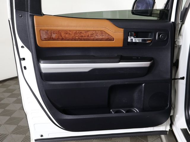 2015 Toyota Tundra CrewMax 5.7L FFV V8 6-Spd AT 1794 (Natl) - 22944303 - 26