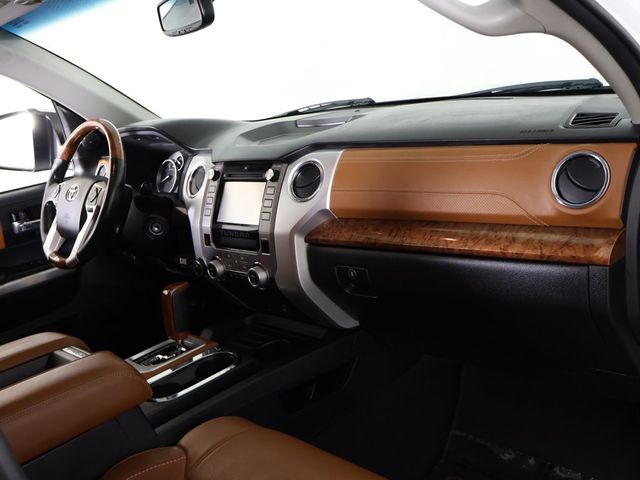 2015 Toyota Tundra CrewMax 5.7L FFV V8 6-Spd AT 1794 (Natl) - 22944303 - 29