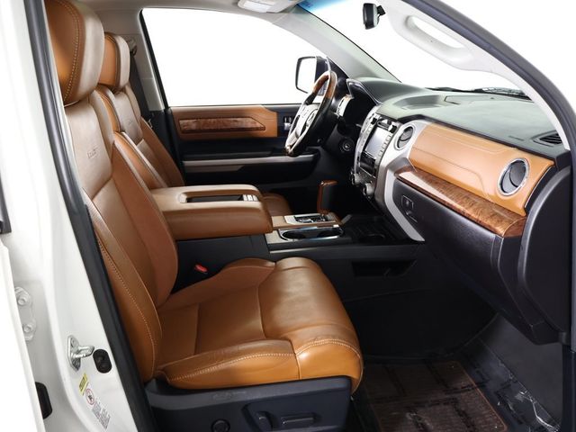 2015 Toyota Tundra CrewMax 5.7L FFV V8 6-Spd AT 1794 (Natl) - 22944303 - 31