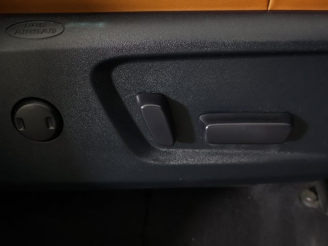 2015 Toyota Tundra CrewMax 5.7L FFV V8 6-Spd AT 1794 (Natl) - 22944303 - 35