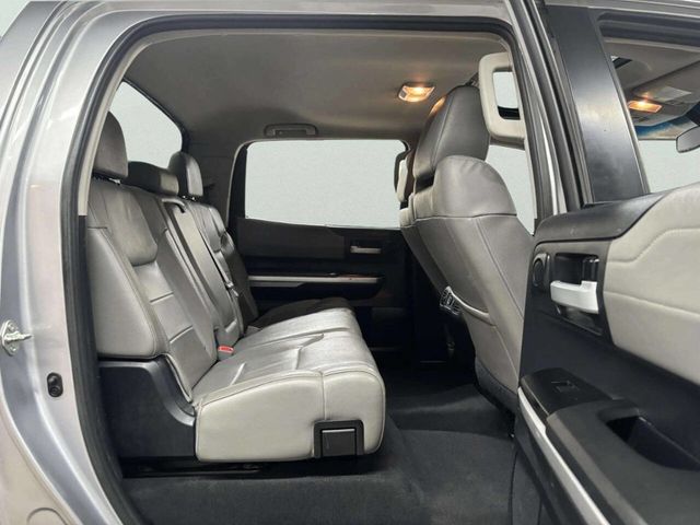 2015 Toyota Tundra CrewMax 5.7L FFV V8 6-Spd AT LTD (Natl) - 22984317 - 18