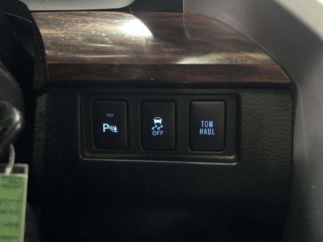 2015 Toyota Tundra CrewMax 5.7L FFV V8 6-Spd AT LTD (Natl) - 22984317 - 36