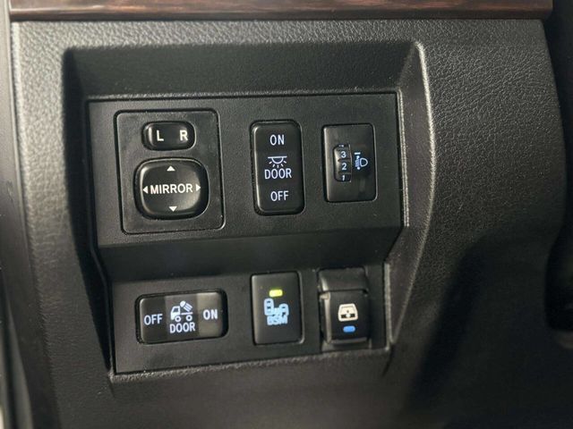 2015 Toyota Tundra CrewMax 5.7L FFV V8 6-Spd AT LTD (Natl) - 22984317 - 37