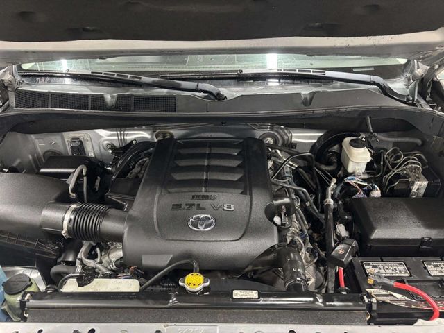 2015 Toyota Tundra CrewMax 5.7L FFV V8 6-Spd AT LTD (Natl) - 22984317 - 8