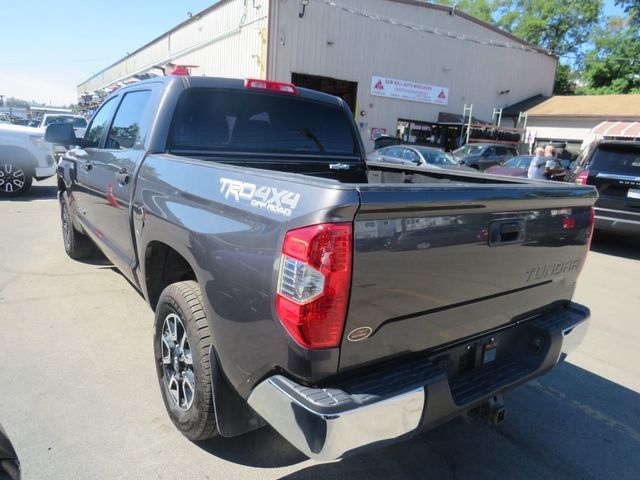 2015 Toyota Tundra CrewMax 5.7L FFV V8 6-Spd AT SR5 (GS) - 23073913 - 3