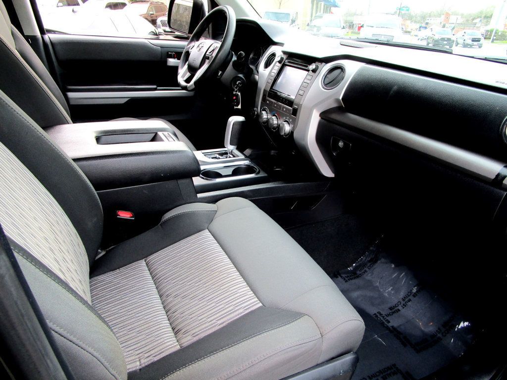 2015 Toyota Tundra CrewMax 5.7L FFV V8 6-Spd AT SR5 (Natl) - 23012656 - 12