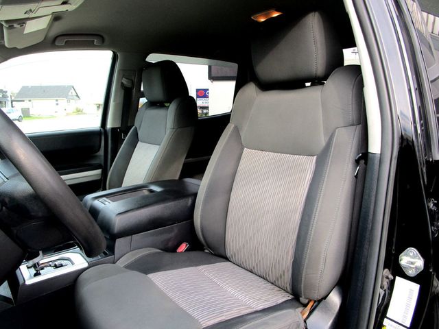 2015 Toyota Tundra CrewMax 5.7L FFV V8 6-Spd AT SR5 (Natl) - 23012656 - 13