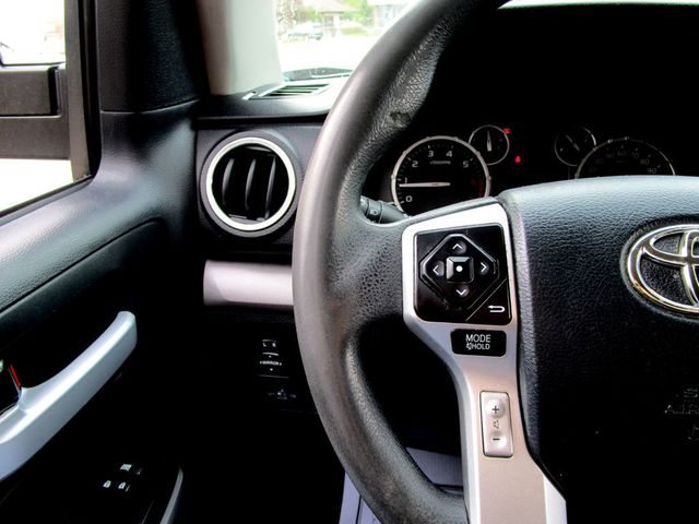 2015 Toyota Tundra CrewMax 5.7L FFV V8 6-Spd AT SR5 (Natl) - 23012656 - 18