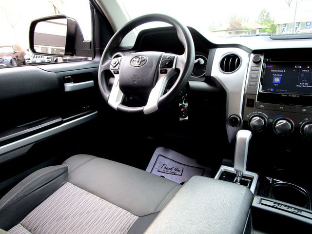 2015 Toyota Tundra CrewMax 5.7L FFV V8 6-Spd AT SR5 (Natl) - 23012656 - 20