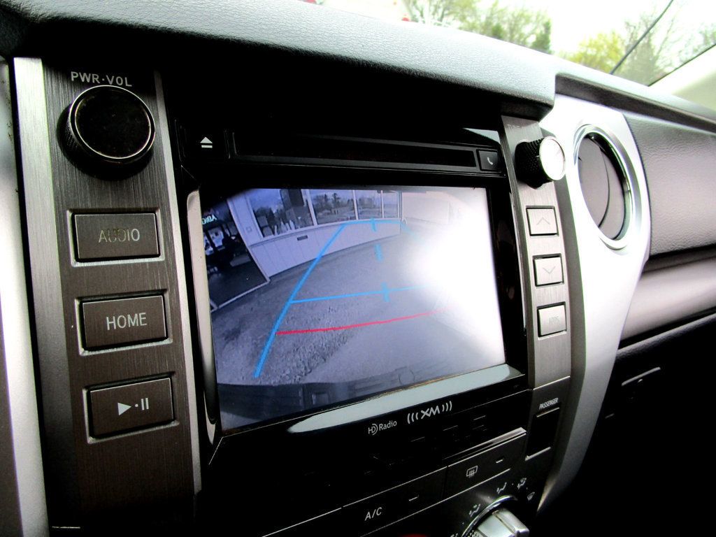 2015 Toyota Tundra CrewMax 5.7L FFV V8 6-Spd AT SR5 (Natl) - 23012656 - 2