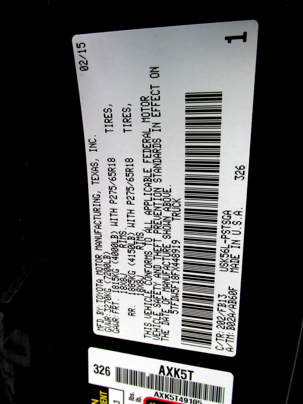 2015 Toyota Tundra CrewMax 5.7L FFV V8 6-Spd AT SR5 (Natl) - 23012656 - 29