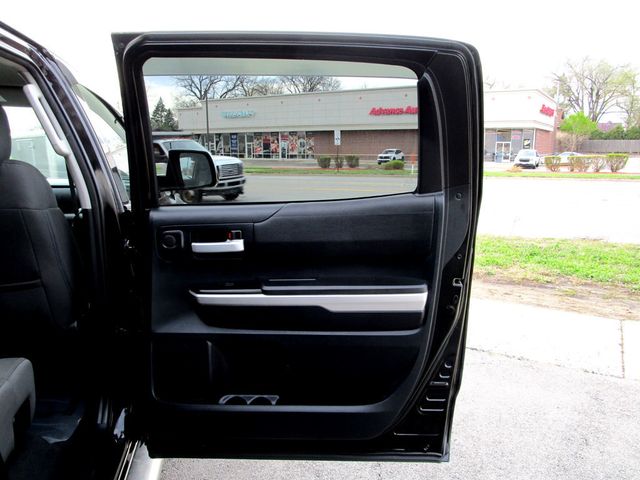 2015 Toyota Tundra CrewMax 5.7L FFV V8 6-Spd AT SR5 (Natl) - 23012656 - 33
