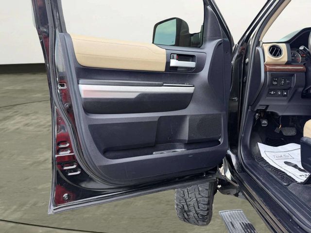 2015 Toyota Tundra CrewMax 5.7L V8 6-Spd AT LTD (Natl) - 23037397 - 16