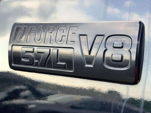 2015 Toyota Tundra CrewMax 5.7L V8 6-Spd AT LTD (Natl) - 23037397 - 1
