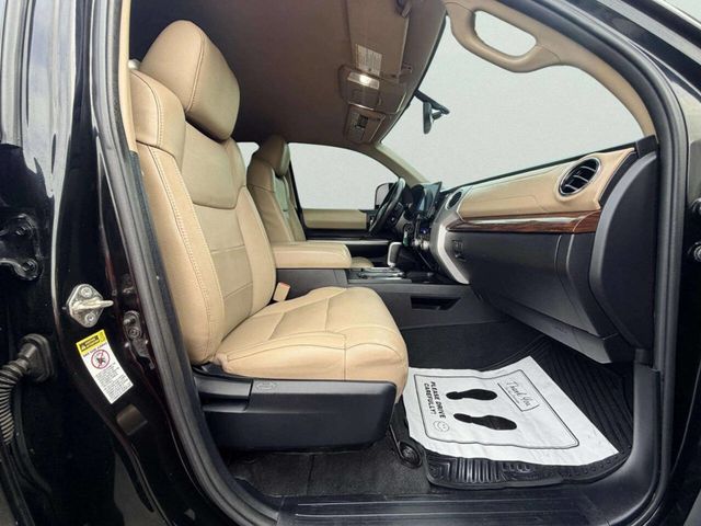 2015 Toyota Tundra CrewMax 5.7L V8 6-Spd AT LTD (Natl) - 23037397 - 28